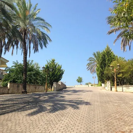 Holiday home Luxurious Stone House Siviri