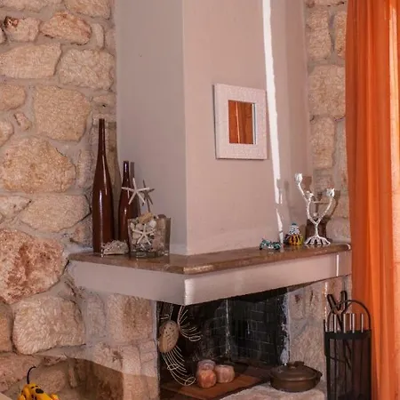 Holiday home Luxurious Stone House