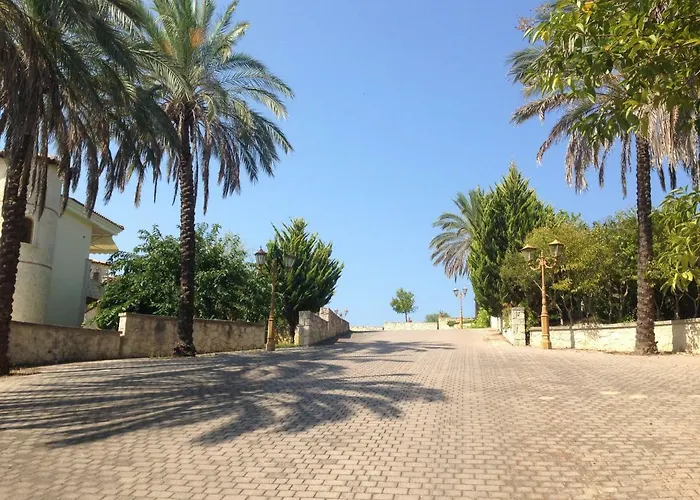 Holiday home Luxurious Stone House Siviri