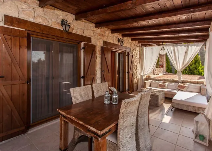 Luxurious Stone House Holiday home